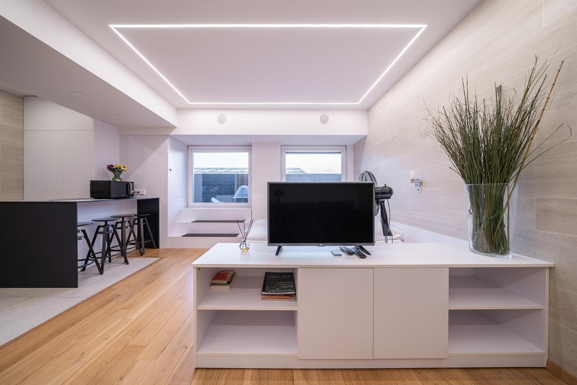 Gyneju Self Check-In Apartments Vilnius Ngoại thất bức ảnh